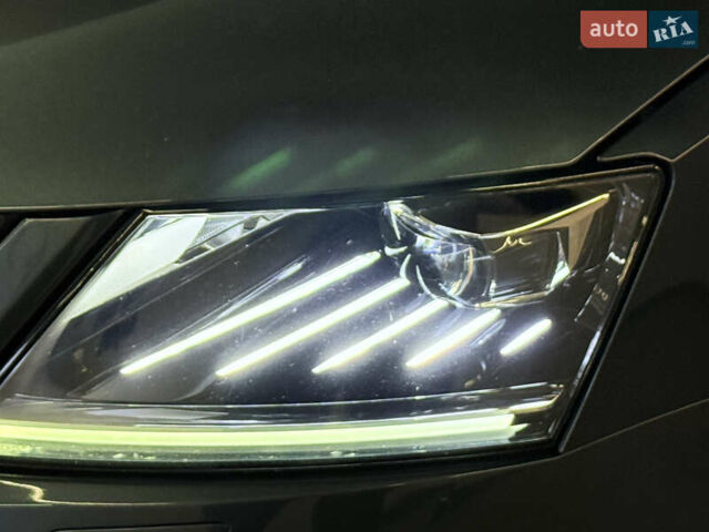 Серый Шкода Октавия, объемом двигателя 1.97 л и пробегом 283 тыс. км за 17499 $, фото 52 на Automoto.ua