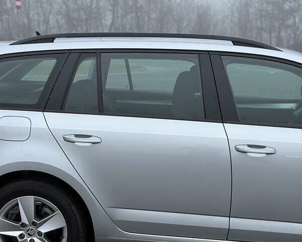 Сірий Шкода Октавія, об'ємом двигуна 1.6 л та пробігом 247 тис. км за 14200 $, фото 19 на Automoto.ua