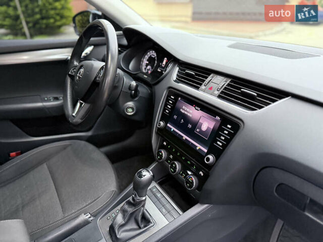 Серый Шкода Октавия, объемом двигателя 1.97 л и пробегом 283 тыс. км за 17499 $, фото 78 на Automoto.ua