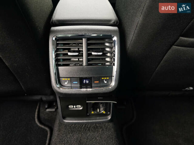 Серый Шкода Октавия, объемом двигателя 2 л и пробегом 166 тыс. км за 19900 $, фото 59 на Automoto.ua