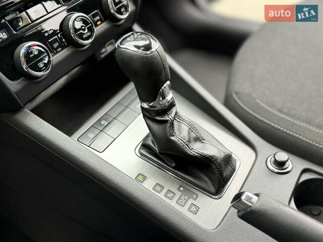 Серый Шкода Октавия, объемом двигателя 1.97 л и пробегом 283 тыс. км за 17499 $, фото 73 на Automoto.ua