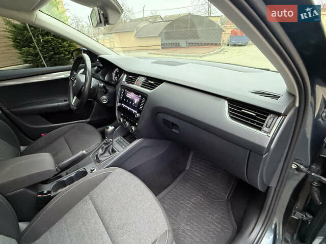 Серый Шкода Октавия, объемом двигателя 1.97 л и пробегом 283 тыс. км за 17499 $, фото 69 на Automoto.ua