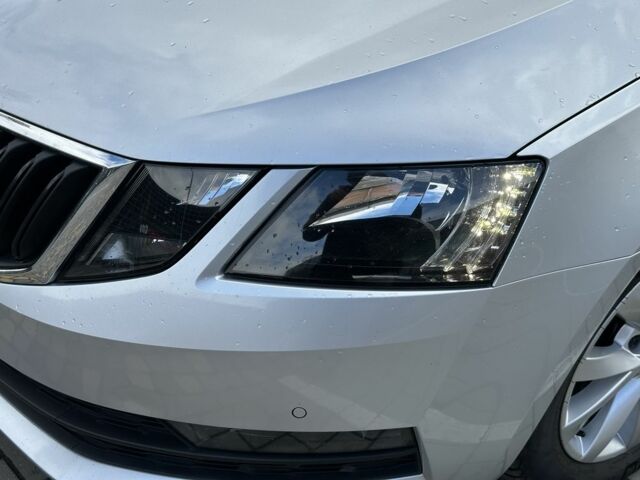 Серый Шкода Октавия, объемом двигателя 0 л и пробегом 185 тыс. км за 16999 $, фото 6 на Automoto.ua