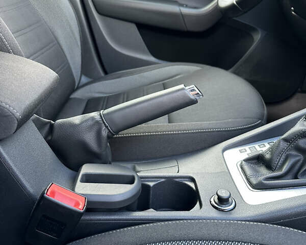 Серый Шкода Октавия, объемом двигателя 2 л и пробегом 185 тыс. км за 17500 $, фото 32 на Automoto.ua