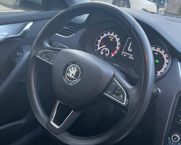 Серый Шкода Октавия, объемом двигателя 2 л и пробегом 197 тыс. км за 16500 $, фото 8 на Automoto.ua