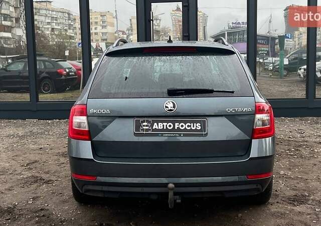 Серый Шкода Октавия, объемом двигателя 1.5 л и пробегом 255 тыс. км за 15990 $, фото 4 на Automoto.ua