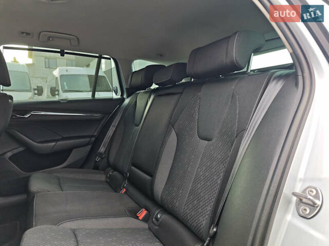 Серый Шкода Октавия, объемом двигателя 2 л и пробегом 166 тыс. км за 19900 $, фото 58 на Automoto.ua