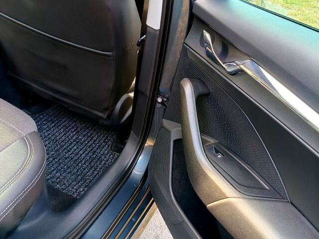 Сірий Шкода Октавія, об'ємом двигуна 2 л та пробігом 209 тис. км за 23500 $, фото 11 на Automoto.ua