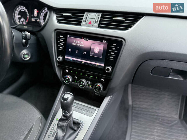 Серый Шкода Октавия, объемом двигателя 1.97 л и пробегом 283 тыс. км за 17499 $, фото 77 на Automoto.ua