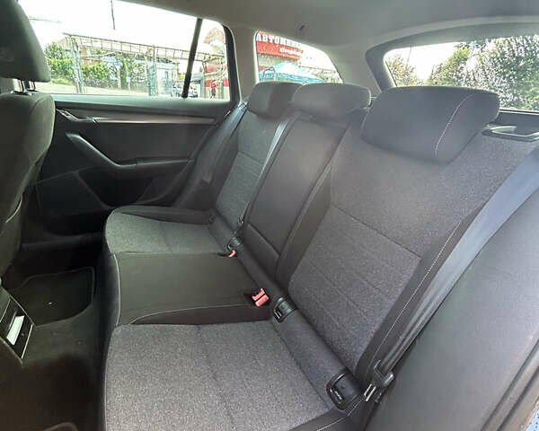 Сірий Шкода Октавія, об'ємом двигуна 1.97 л та пробігом 146 тис. км за 18300 $, фото 7 на Automoto.ua