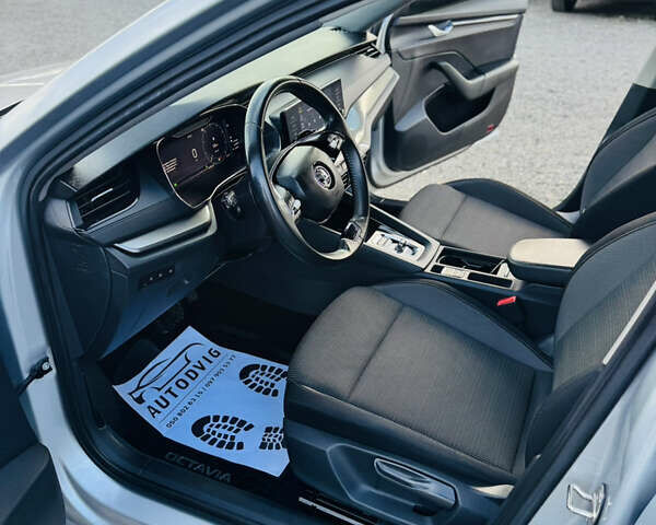 Сірий Шкода Октавія, об'ємом двигуна 2 л та пробігом 157 тис. км за 19999 $, фото 24 на Automoto.ua