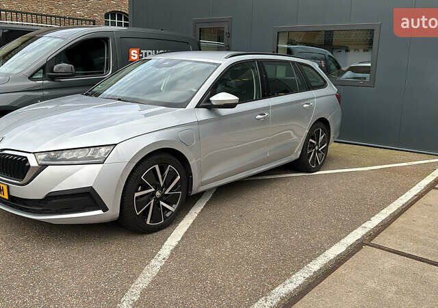 Серый Шкода Октавия, объемом двигателя 1.4 л и пробегом 69 тыс. км за 26500 $, фото 2 на Automoto.ua