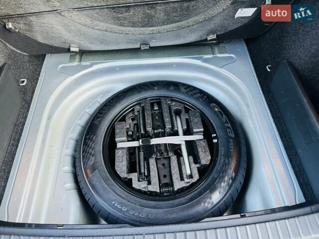 Сірий Шкода Октавія, об'ємом двигуна 2 л та пробігом 157 тис. км за 19999 $, фото 27 на Automoto.ua