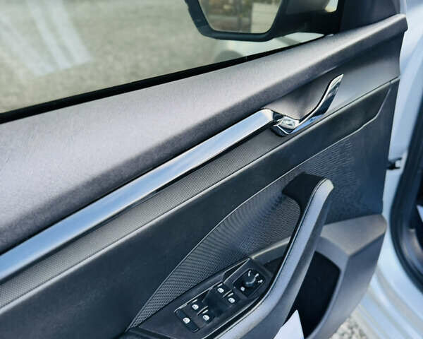 Сірий Шкода Октавія, об'ємом двигуна 2 л та пробігом 157 тис. км за 19999 $, фото 29 на Automoto.ua