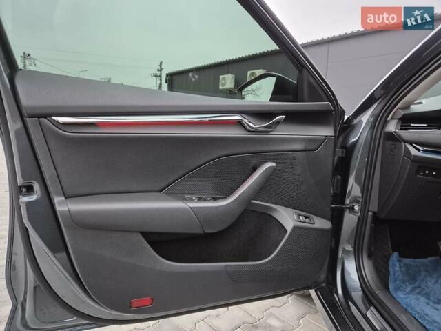 Серый Шкода Октавия, объемом двигателя 1.97 л и пробегом 227 тыс. км за 18900 $, фото 25 на Automoto.ua