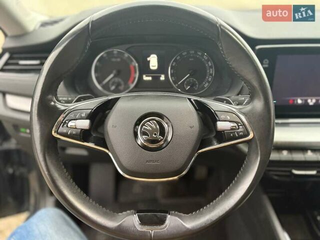 Сірий Шкода Октавія, об'ємом двигуна 1.5 л та пробігом 130 тис. км за 14575 $, фото 1 на Automoto.ua