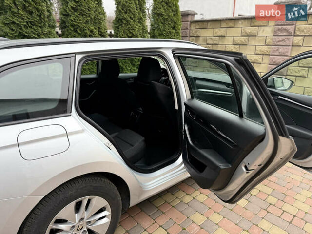 Серый Шкода Октавия, объемом двигателя 2 л и пробегом 247 тыс. км за 22222 $, фото 9 на Automoto.ua