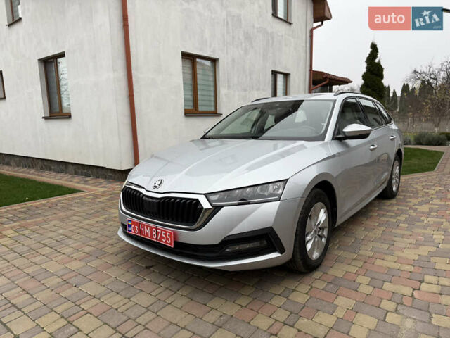 Серый Шкода Октавия, объемом двигателя 2 л и пробегом 247 тыс. км за 22222 $, фото 1 на Automoto.ua