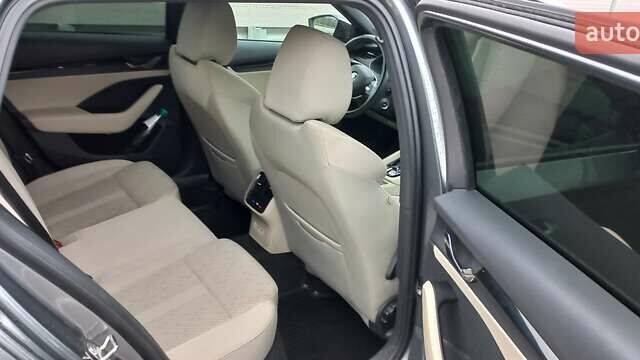 Серый Шкода Октавия, объемом двигателя 1.98 л и пробегом 85 тыс. км за 27000 $, фото 7 на Automoto.ua