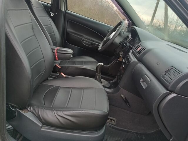 Сірий Шкода Октавія, об'ємом двигуна 1.8 л та пробігом 200 тис. км за 5500 $, фото 1 на Automoto.ua