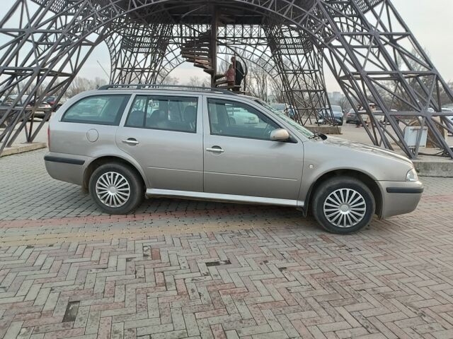 Сірий Шкода Октавія, об'ємом двигуна 1.8 л та пробігом 200 тис. км за 5500 $, фото 15 на Automoto.ua