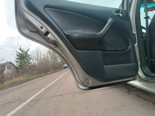 Сірий Шкода Октавія, об'ємом двигуна 1.8 л та пробігом 200 тис. км за 5500 $, фото 7 на Automoto.ua