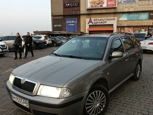 Сірий Шкода Октавія, об'ємом двигуна 1.8 л та пробігом 200 тис. км за 5500 $, фото 23 на Automoto.ua