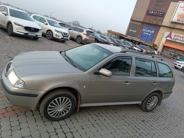 Сірий Шкода Октавія, об'ємом двигуна 1.8 л та пробігом 200 тис. км за 5500 $, фото 19 на Automoto.ua