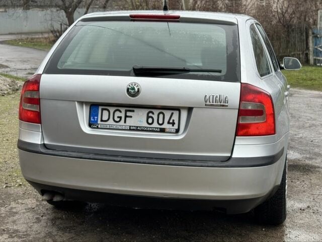 Сірий Шкода Октавія, об'ємом двигуна 2 л та пробігом 300 тис. км за 2999 $, фото 10 на Automoto.ua