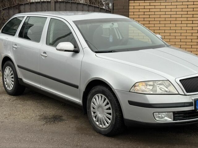 Сірий Шкода Октавія, об'ємом двигуна 2 л та пробігом 300 тис. км за 2999 $, фото 6 на Automoto.ua