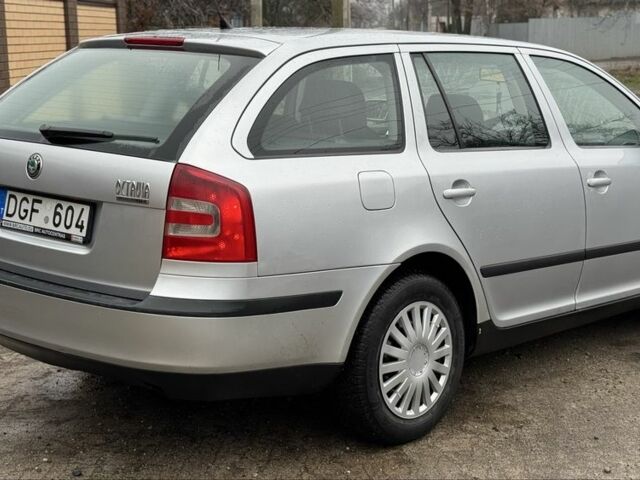 Сірий Шкода Октавія, об'ємом двигуна 2 л та пробігом 300 тис. км за 2999 $, фото 9 на Automoto.ua