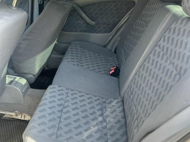 Серый Шкода Октавия, объемом двигателя 1.8 л и пробегом 360 тыс. км за 2999 $, фото 4 на Automoto.ua