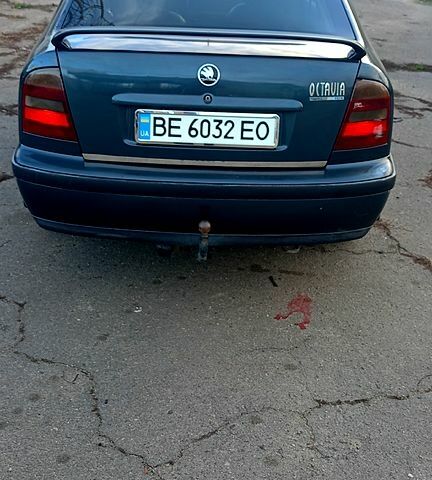 Серый Шкода Октавия, объемом двигателя 1.9 л и пробегом 450 тыс. км за 2850 $, фото 2 на Automoto.ua