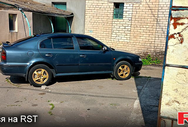Серый Шкода Октавия, объемом двигателя 1.9 л и пробегом 350 тыс. км за 3500 $, фото 3 на Automoto.ua