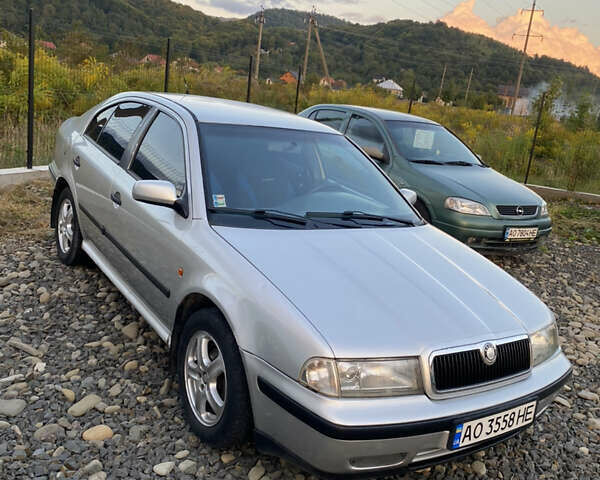 Серый Шкода Октавия, объемом двигателя 1.6 л и пробегом 350 тыс. км за 2400 $, фото 1 на Automoto.ua