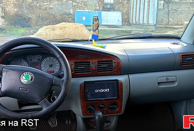 Серый Шкода Октавия, объемом двигателя 1.9 л и пробегом 450 тыс. км за 2850 $, фото 5 на Automoto.ua