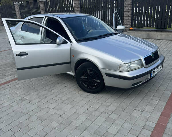 Серый Шкода Октавия, объемом двигателя 1.6 л и пробегом 290 тыс. км за 3100 $, фото 2 на Automoto.ua