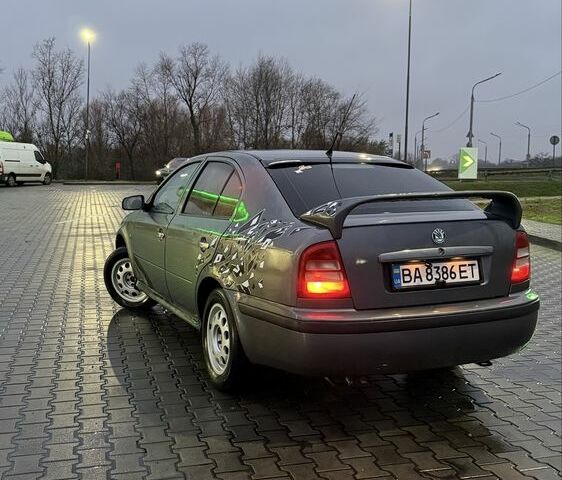 Сірий Шкода Октавія, об'ємом двигуна 1.6 л та пробігом 277 тис. км за 2000 $, фото 3 на Automoto.ua