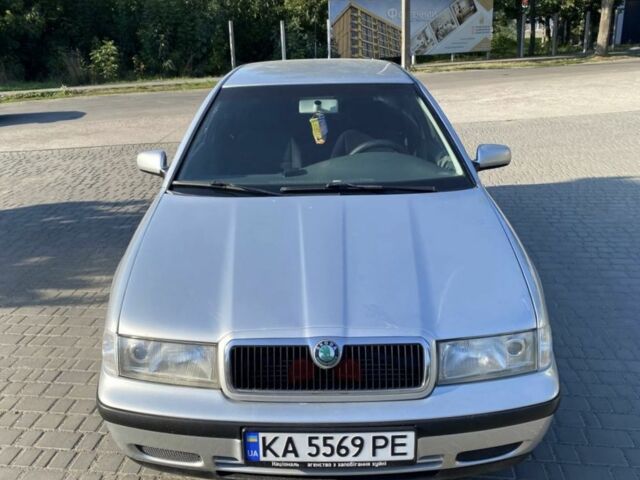 Сірий Шкода Октавія, об'ємом двигуна 1.6 л та пробігом 200 тис. км за 3999 $, фото 1 на Automoto.ua