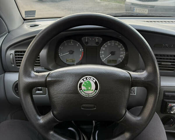 Сірий Шкода Октавія, об'ємом двигуна 1.78 л та пробігом 193 тис. км за 2950 $, фото 34 на Automoto.ua