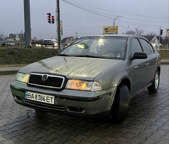 Сірий Шкода Октавія, об'ємом двигуна 1.6 л та пробігом 277 тис. км за 2000 $, фото 2 на Automoto.ua