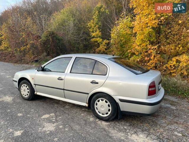 Шкода Октавія 1998 у Вінниці на Automoto.ua Сірий Шкода Октавія, об'ємом двигуна 1.6 л та пробігом 552 тис. км за 3500 $, фото 5 на Automoto.ua