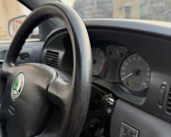 Сірий Шкода Октавія, об'ємом двигуна 1.78 л та пробігом 193 тис. км за 2950 $, фото 28 на Automoto.ua