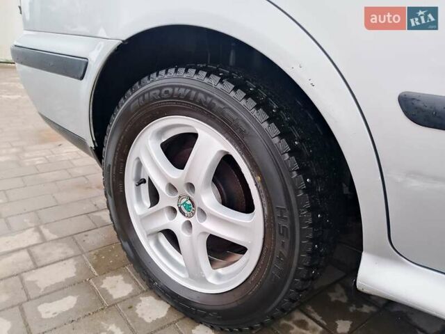 Серый Шкода Октавия, объемом двигателя 1.6 л и пробегом 221 тыс. км за 2850 $, фото 3 на Automoto.ua