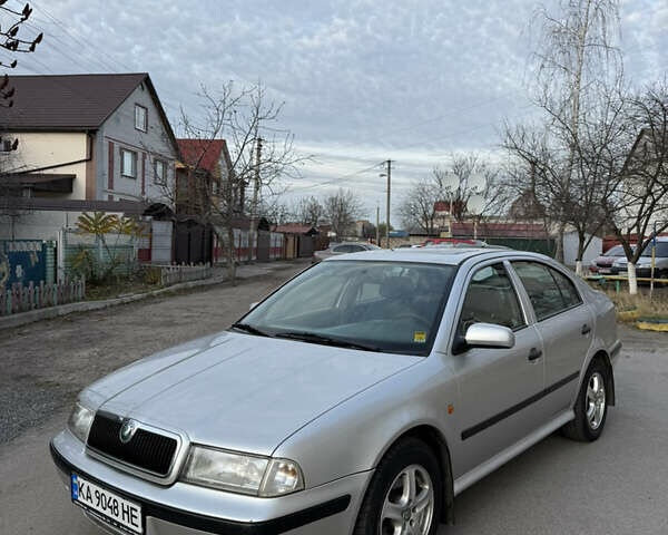 Сірий Шкода Октавія, об'ємом двигуна 1.78 л та пробігом 193 тис. км за 2950 $, фото 1 на Automoto.ua