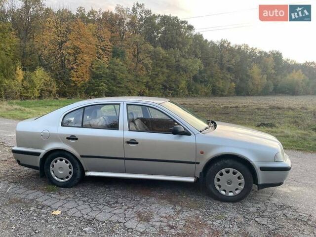 Шкода Октавія 1998 у Вінниці на Automoto.ua Сірий Шкода Октавія, об'ємом двигуна 1.6 л та пробігом 552 тис. км за 3500 $, фото 9 на Automoto.ua