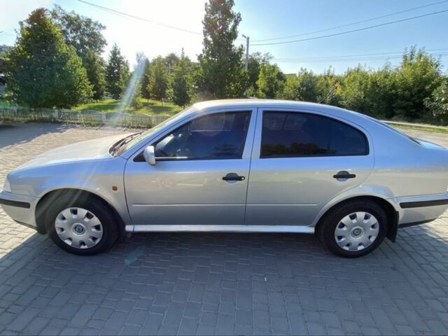 Сірий Шкода Октавія, об'ємом двигуна 1.6 л та пробігом 200 тис. км за 3999 $, фото 6 на Automoto.ua