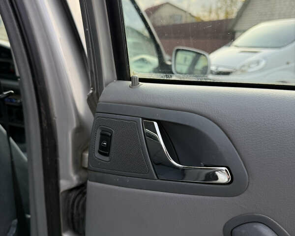 Сірий Шкода Октавія, об'ємом двигуна 1.78 л та пробігом 193 тис. км за 2950 $, фото 46 на Automoto.ua