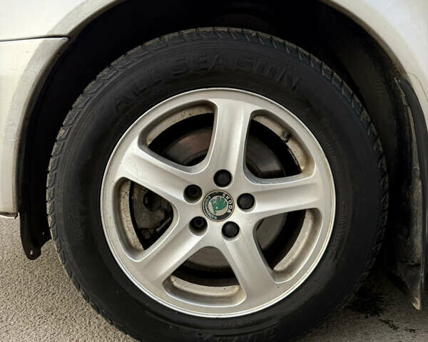 Сірий Шкода Октавія, об'ємом двигуна 1.78 л та пробігом 193 тис. км за 2950 $, фото 10 на Automoto.ua