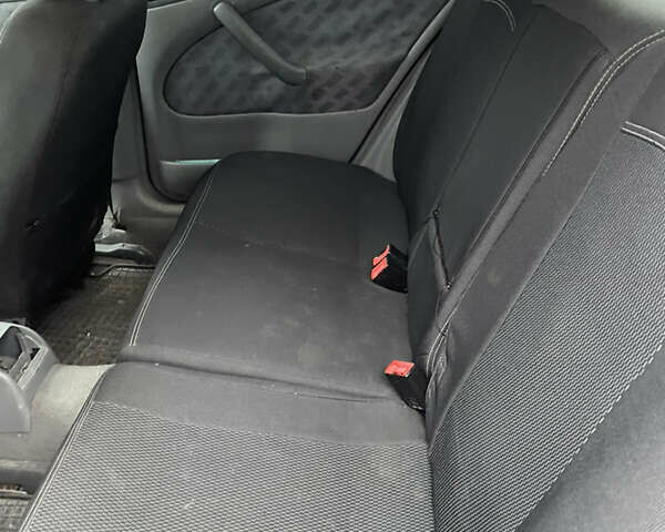 Серый Шкода Октавия, объемом двигателя 1.6 л и пробегом 219 тыс. км за 2900 $, фото 10 на Automoto.ua